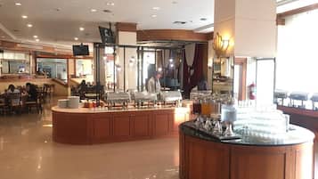 Café da manhã inglês todos os dias (THB 180 por pessoa)