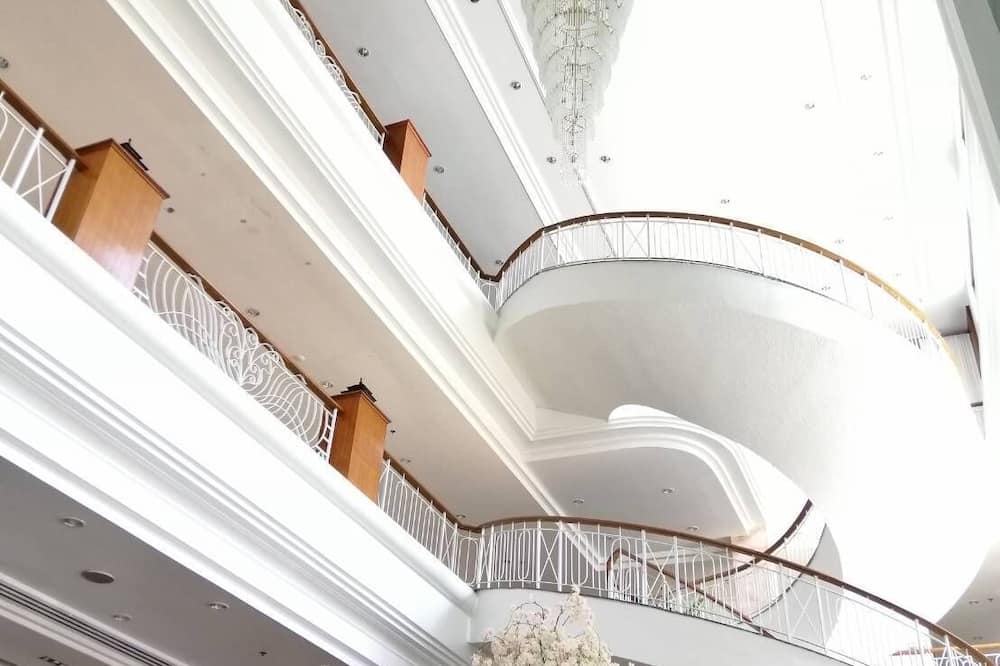 Green World Palace Hotel