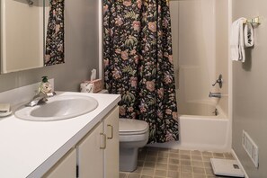 Free toiletries, towels