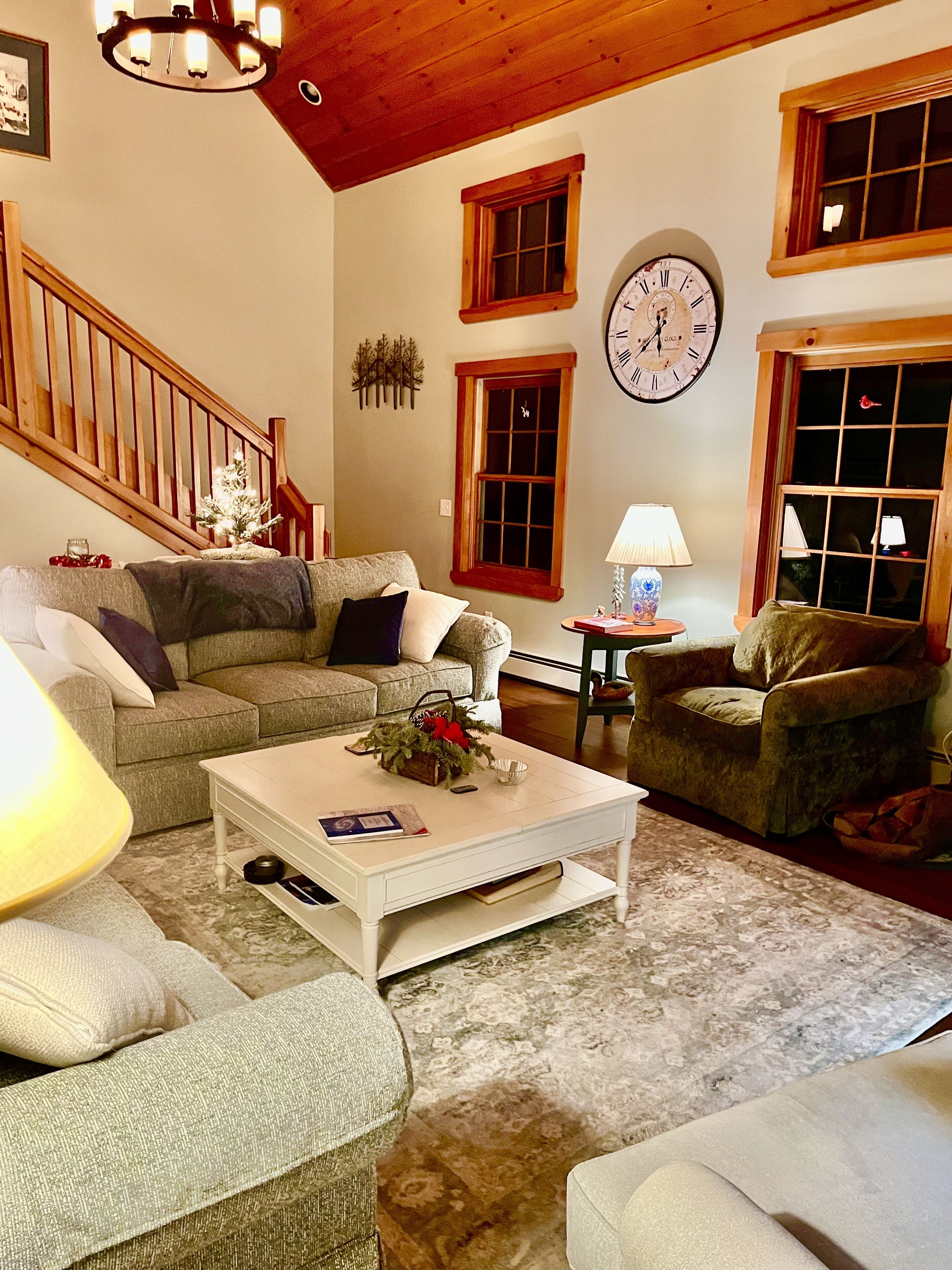 Mount Snow 5 bedroom upscale townhouse. 