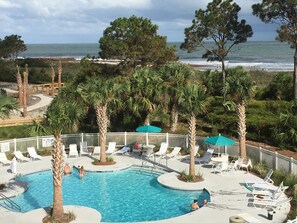 Piscina all'aperto, una piscina riscaldata