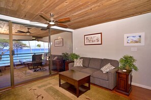 Televisión, oficina