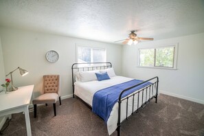 4 Schlafzimmer, Bügeleisen/Bügelbrett, WLAN, Bettwäsche