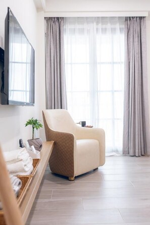 Superior-Zweibettzimmer, Balkon | Hochwertige Bettwaren, Betten mit Memory-Foam-Matratzen