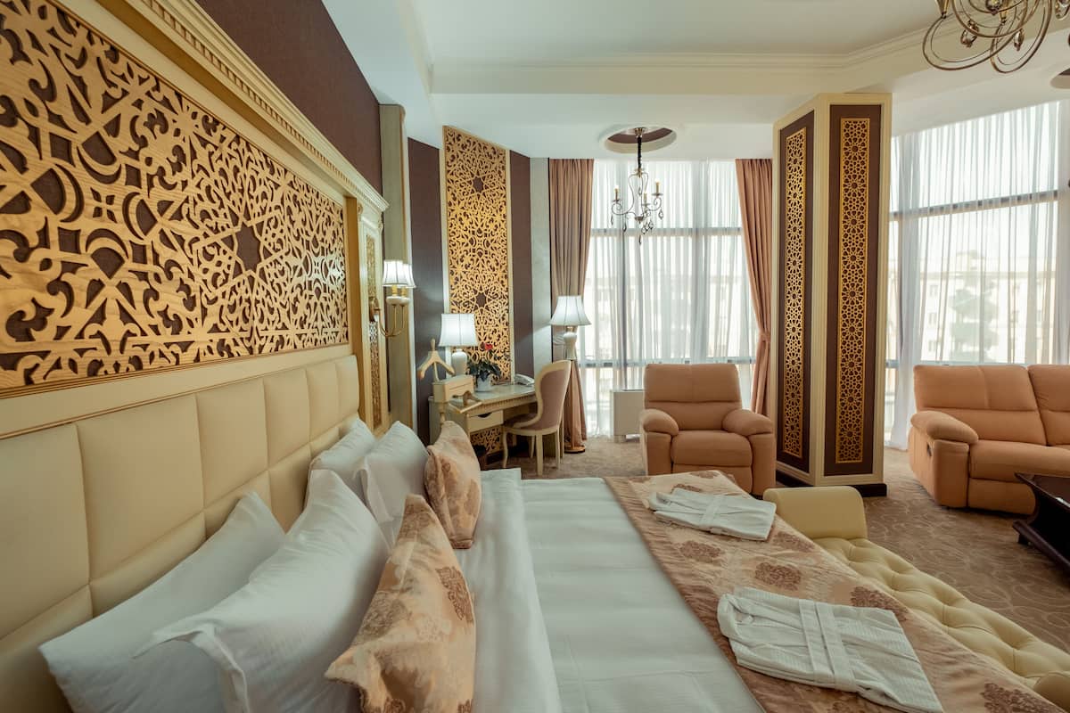 Premium bedding, minibar, in-room safe, blackout curtains