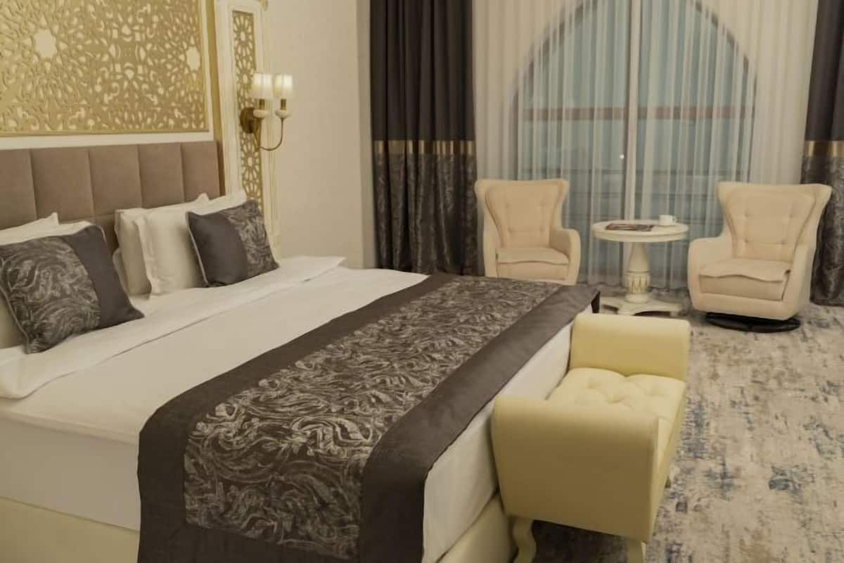 Premium bedding, minibar, in-room safe, blackout drapes