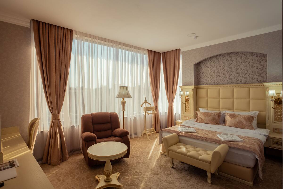 Superior Double Room | Premium bedding, minibar, in-room safe, blackout curtains
