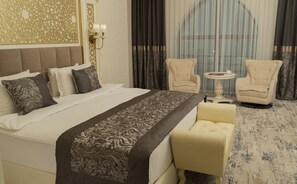 Premium bedding, minibar, in-room safe, blackout curtains - Dilimah Premium Luxury Hotel (Samarkand)