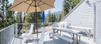 3BR Huntington Lake condo with mountain views, WiFi, 2 decks, private W/D