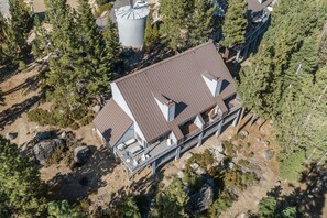 Exterior - 3BR Huntington Lake Condo w/ mountain views, 2 decks, WiFi, & private W/D (Lakeshore)