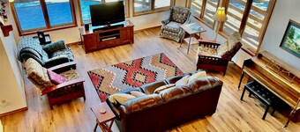 Dog-friendly cabin with large yard, wood stove, grill & mountain views