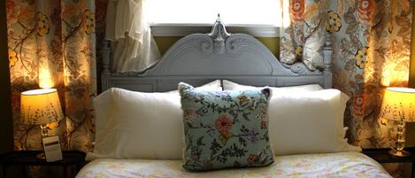 2 bedrooms, iron/ironing board, travel cot, free WiFi