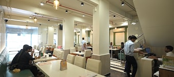 Hotel Saffron