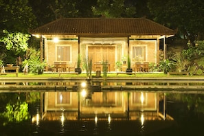 Building design - The Cipaku Garden Hotel (Bandung)