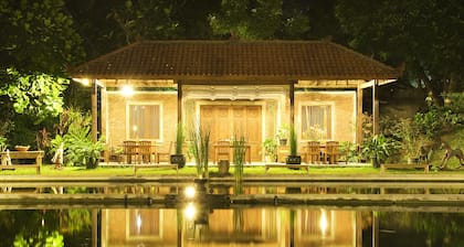 The Cipaku Garden Hotel