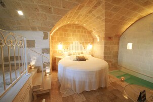 Doppia Luxury, 1 letto king | Minibar, con stile personalizzato, una scrivania, postazione laptop