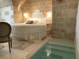 Doppia Luxury, 1 letto king | Minibar, con stile personalizzato, una scrivania, postazione laptop