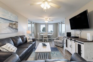 Smart TV, DVD player