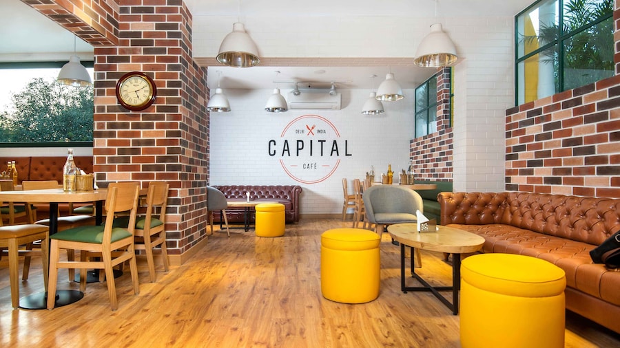 Bloomrooms @ Janpath