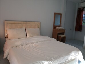 Free WiFi - Rungrod Grand Hotel (Nongbua Lamphu)