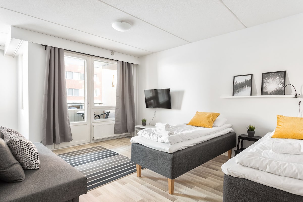 Appartamento familiare, 1 camera da letto, balcone | 1 camera, tende oscuranti, insonorizzazione, ferro/asse da stiro