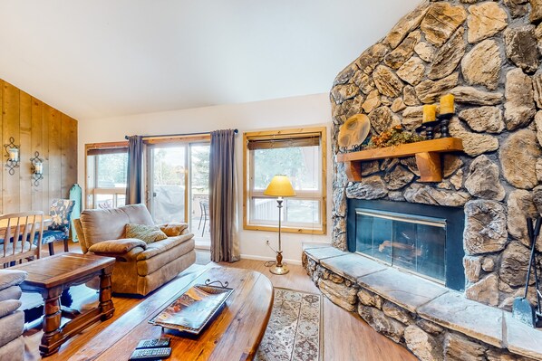 TV, fireplace, DVD player