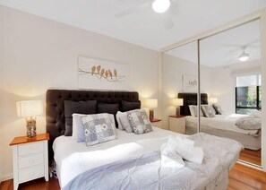 2 slaapkamers, een strijkplank/strijkijzer