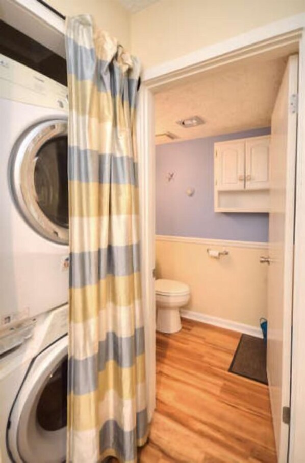 Bathtub - Aah, Awesome-OIBV 106-2 Story, Ocean Front Condo (Oak Island)