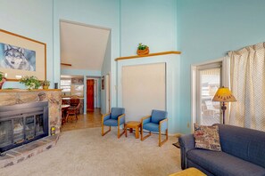 TV, fireplace, DVD player, stereo