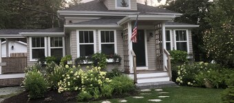 “Brookshire Cottage”  Acadia National Park “Pet Friendly” Mt Desert Island ME