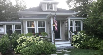 “Brookshire Cottage” Acadia National Park “Pet Friendly” Mt Desert Island ME