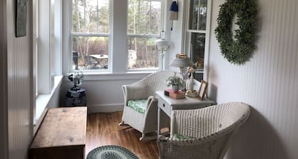 "Brookshire Cottage" Un acogedor hogar renovado en Newley