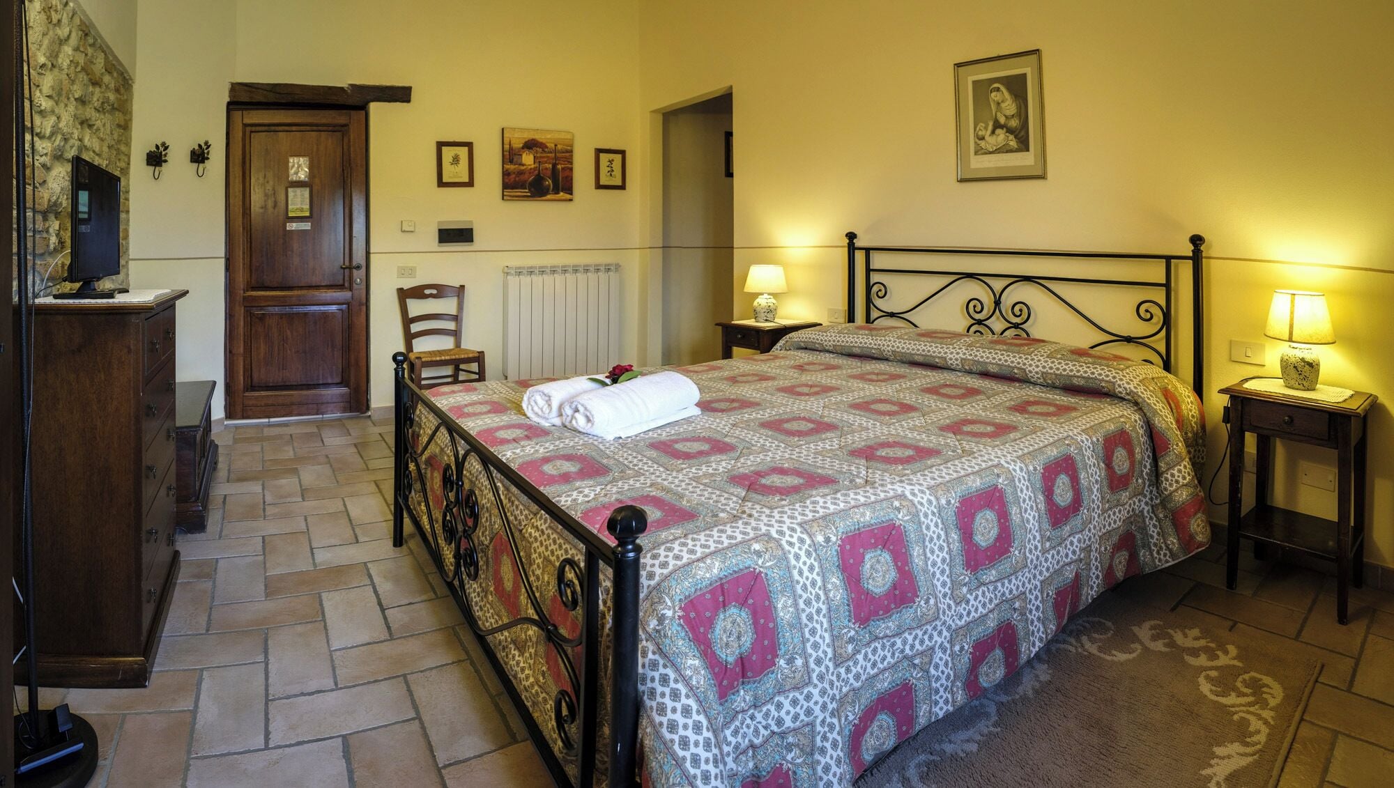 Double Room, 1 Bedroom | 1 bedroom, soundproofing, free WiFi, bed sheets