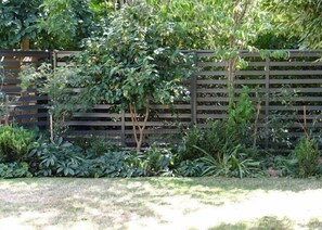 Property grounds - 4/47 Delany Avenue, Bright (Bright)