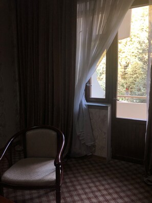 Junior Room | Balcony