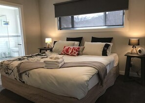 3 bedrooms, iron/ironing board