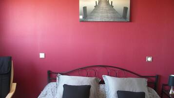 Suite Comfort, 2 kamar tidur, Bebas Asap Rokok | 2 kamar tidur dan didekorasi berbeda-beda