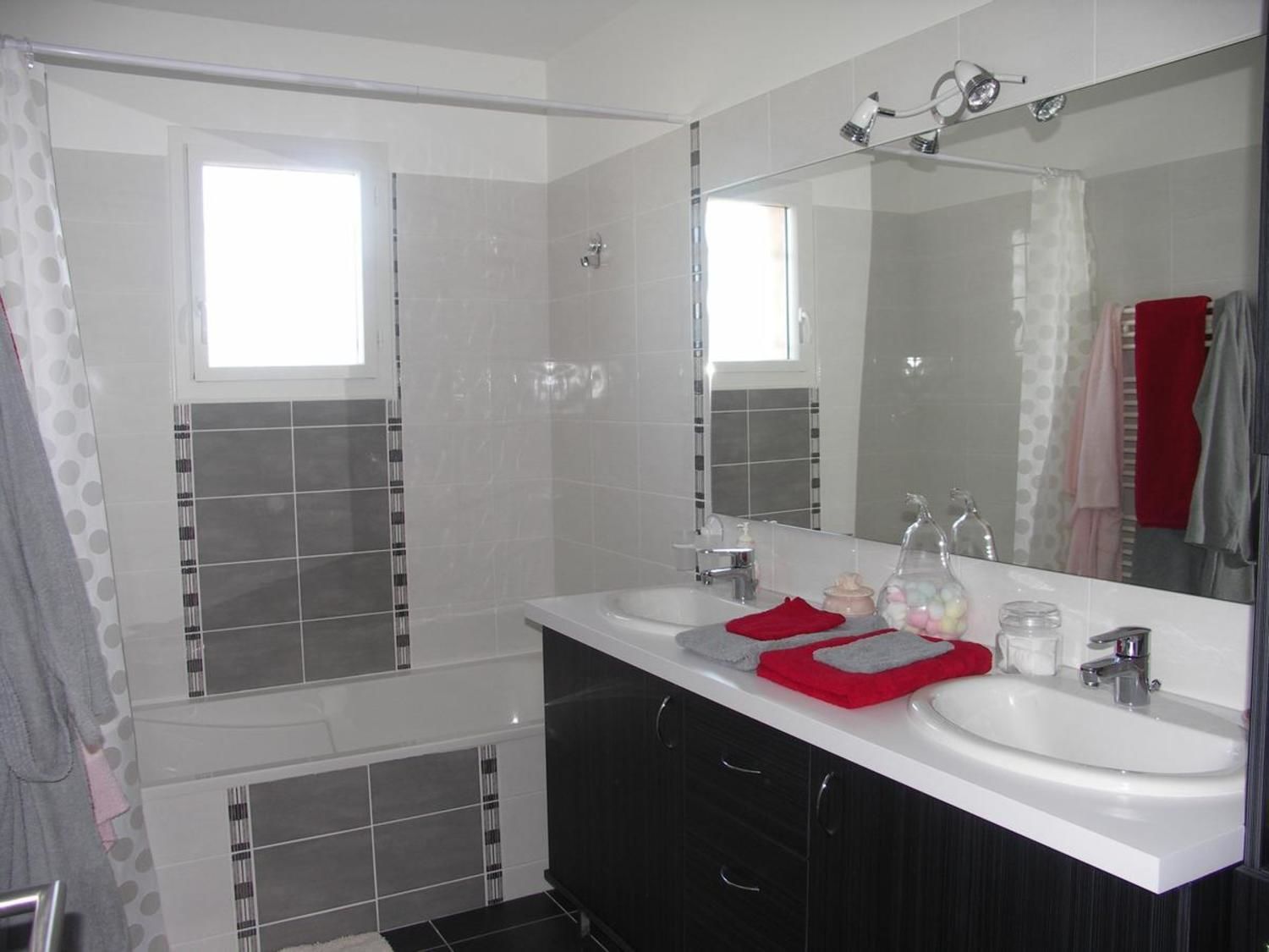Comfort Suite, 2 Bedrooms, Non Smoking | Bathroom