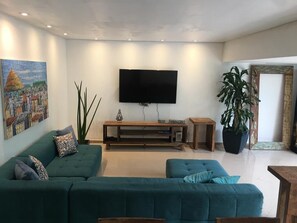TV