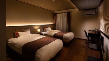 3 bedrooms, premium bedding, down duvets, pillow-top beds