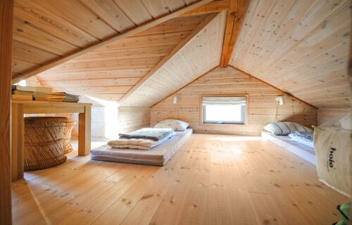 Gorgeous home in Hovborg with WiFi