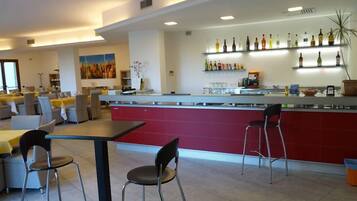 Bar (in der Unterkunft)