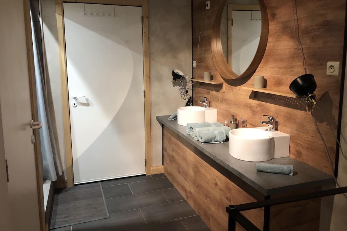 Classic Studio Suite | Premium bedding, minibar, individually decorated, individually furnished