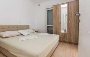 1 camera, Wi-Fi gratuito, lenzuola