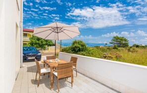 Outdoor dining - Cozy apartment in Vir with WiFi (Vir)
