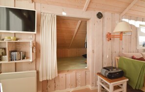 2 bedrooms, travel cot