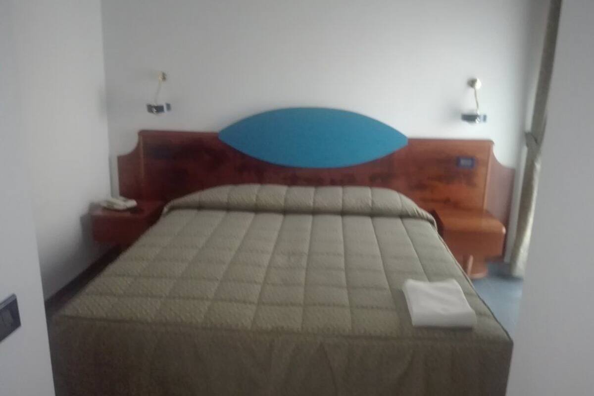 Minibar, in-room safe, soundproofing, free WiFi