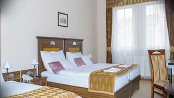 Basic Triple Room | Premium bedding, minibar, in-room safe, desk