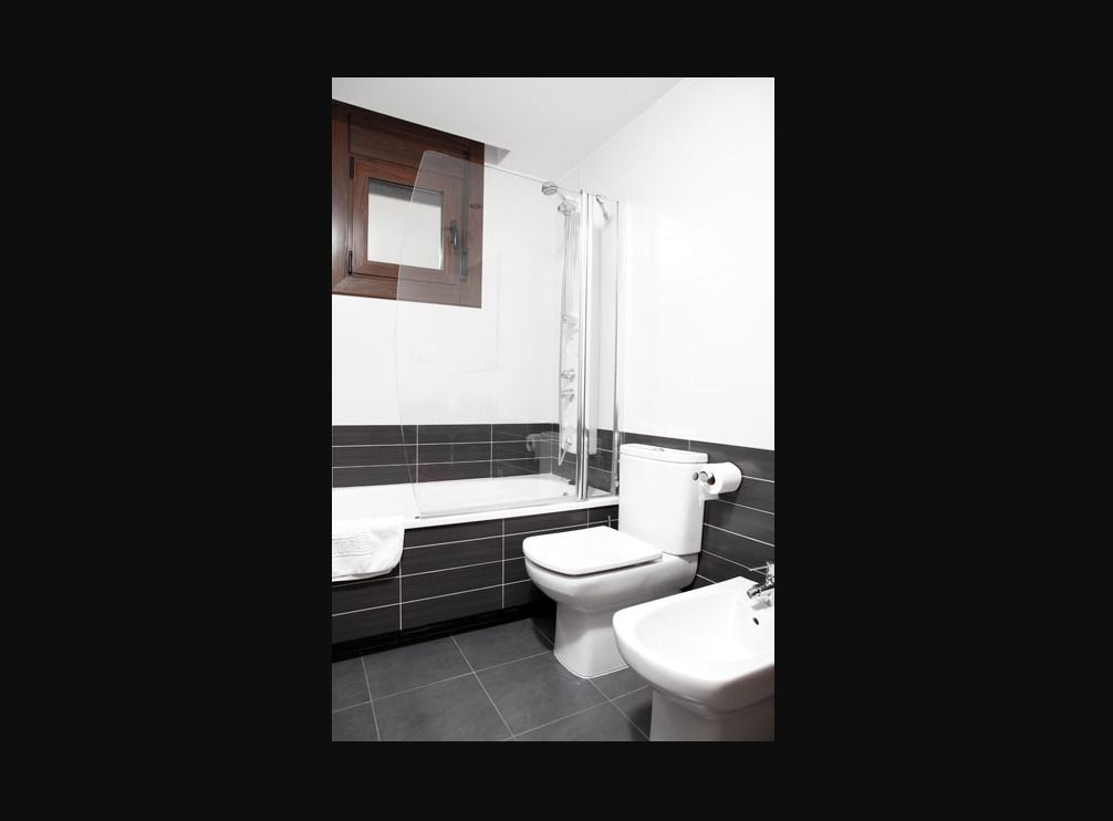 Bidet, tuala disediakan 