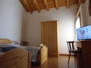 Double or Twin Room, Non Smoking, Terrace | Memory foam beds, desk, iron/ironing board, free WiFi